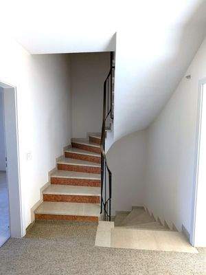 Treppe ins DG