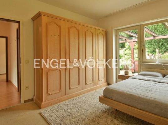 [KI-optimiertes Foto] Schlafzimmer im OG