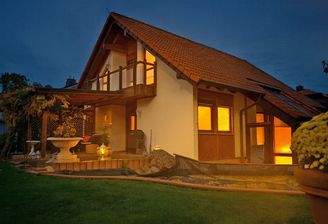 das Hus in der Abendstimmung