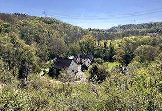 Blick auf die Mühle vom nördlichen Felsen