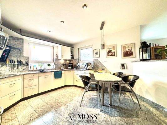Küche und Essplatz