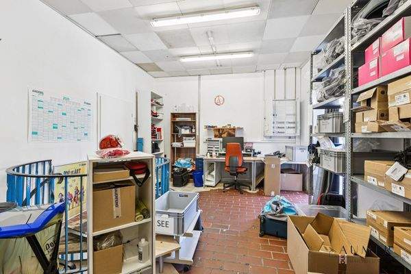 backbone_551438-A_217_WEB