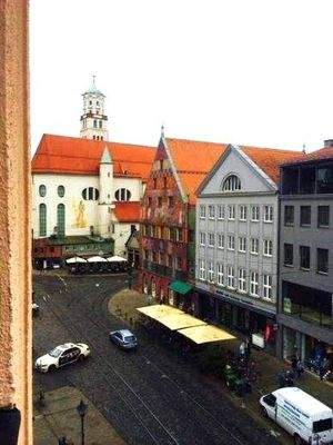 Blick links auf Maximilianstrasse