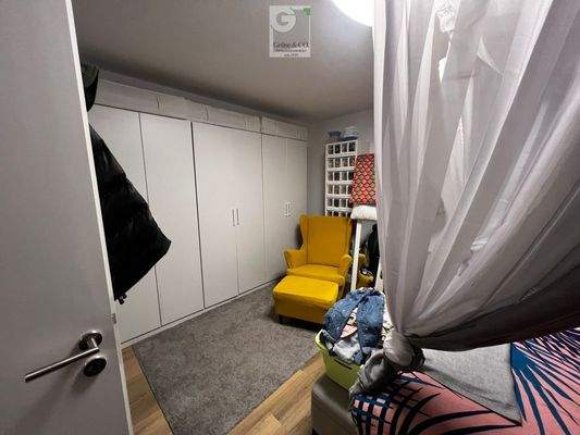 Schlafzimmer (Keller)