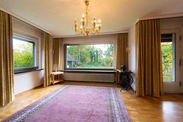 EG - Wohn- &amp; Esszimmer - Gegenansicht.jpg