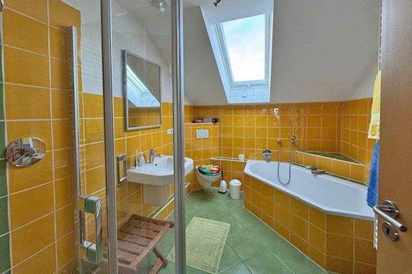 Badezimmer Dachgeschoss