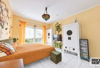 Schlafzimmer, UG