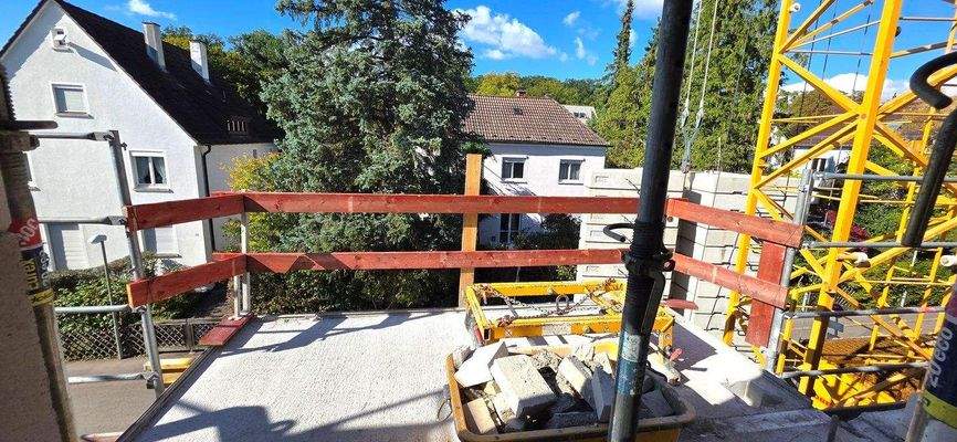 vordere, kleine Dachterrasse (Bild 2)