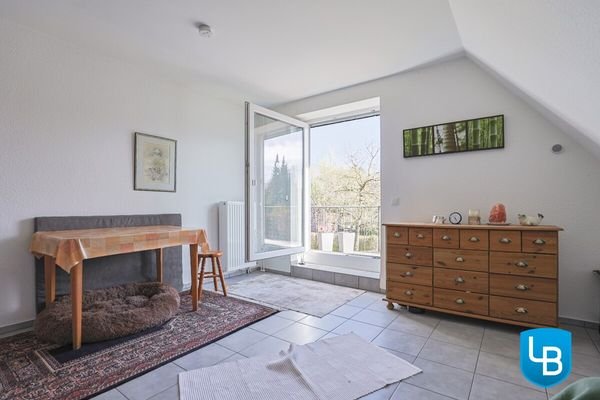 Gästezimmer WE2 mit Zugang zum Balkon 