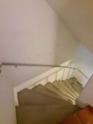 ...und hinab in die Kellerräume