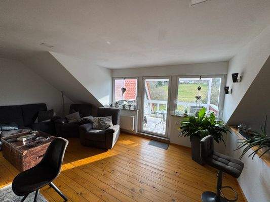 Wohnung DG: Wohn- und Essbereich