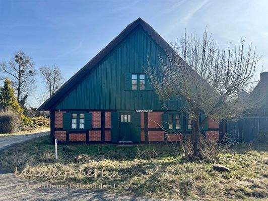 Wohnhaus, Anblick von der Dorfstraße (Nordostseite