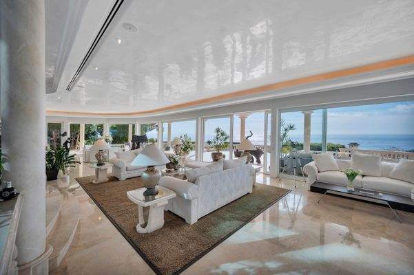 Living area in villa in Costa d'en Blanes 5