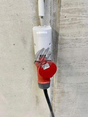 INFOS UNTER: 06171-586000