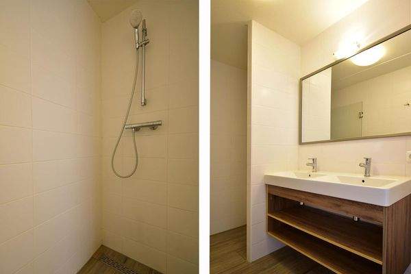 Ferienhaus Ouddorp Badezimmer Doppelwaschbecken Ho