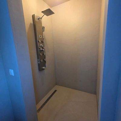 Dusche und WC im Erdgeschoss