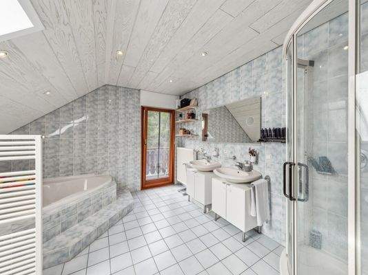 Badezimmer Dachgeschoss