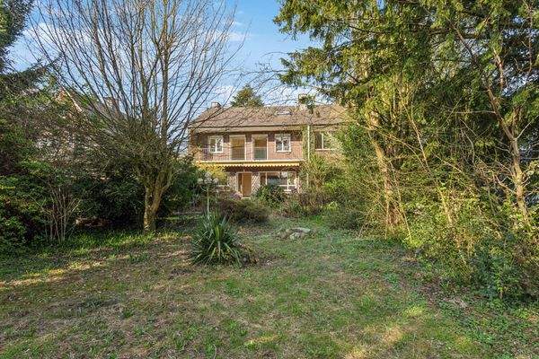 Hausansicht aus dem hinteren Garten