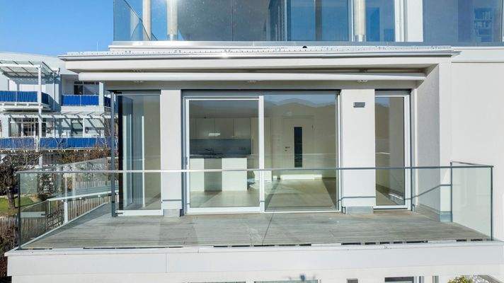 Südansicht Wohnung mit Balkon