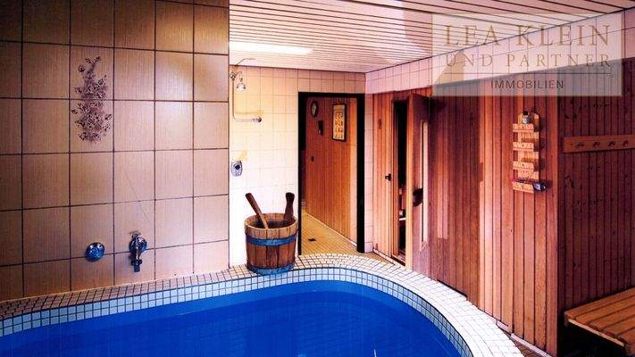 Sauna mit Tauchbecken