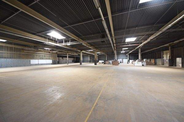 Gewerbehalle