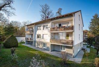 gepflegtes Mehrfamilienhaus