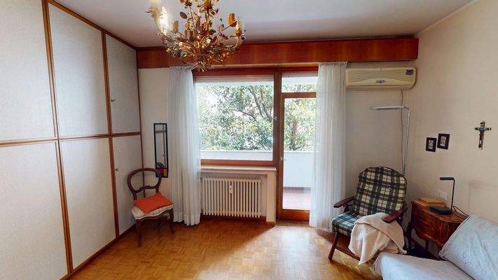 Wohnung in Gries zu verkaufen_122 m² Wohnung kaufen  Eigentumswohnung mit Garage  Wohnung mit Aufzug  großzügige Wohnung  Wohnung für Familien  3-Zimmer-Wohnung mit Balkon  Wohnung mit 3 Schlafzimmern  Wohnung mit 2 Badezimmern  zentrale Lage  helle Wohnu