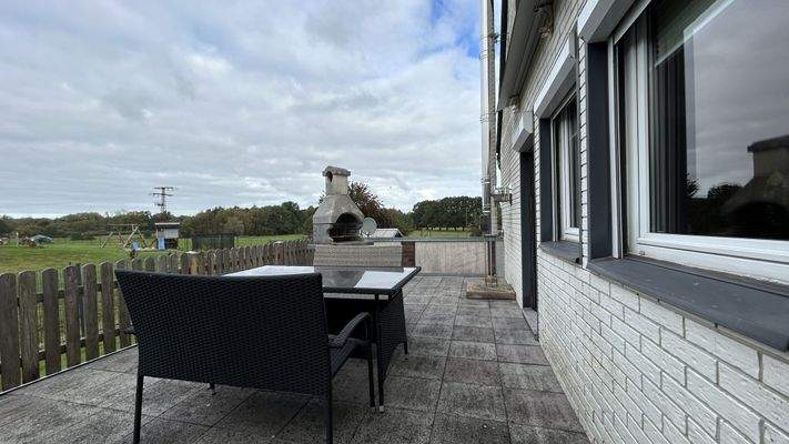 Südwest-Terrasse am Haus