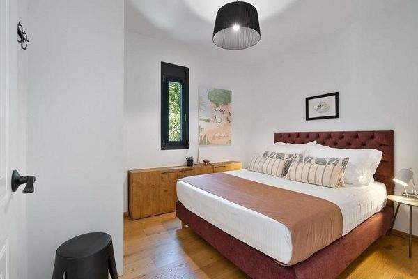 Kreta, Chania: Luxuriöse Villa mit Meerblick und Gästestudio in Agios Matthaios zu verkaufen