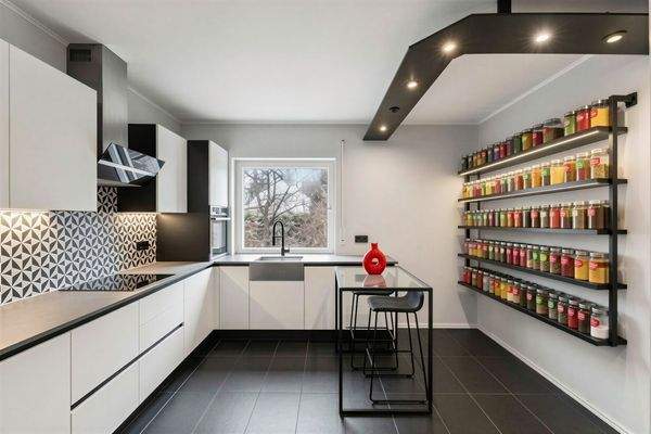 Küche EG - (KI generiert)