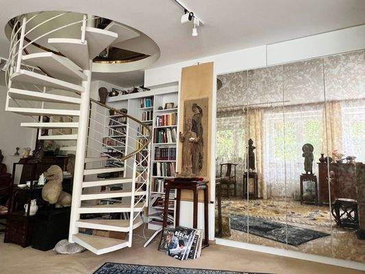 Wendeltreppe vom EG zum Souterrain.jpg