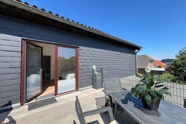 ... mit Zugang zum Ostbalkon