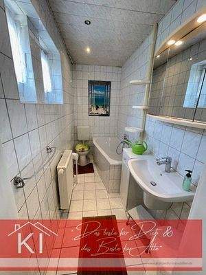 EG Tageslichtbadezimmer