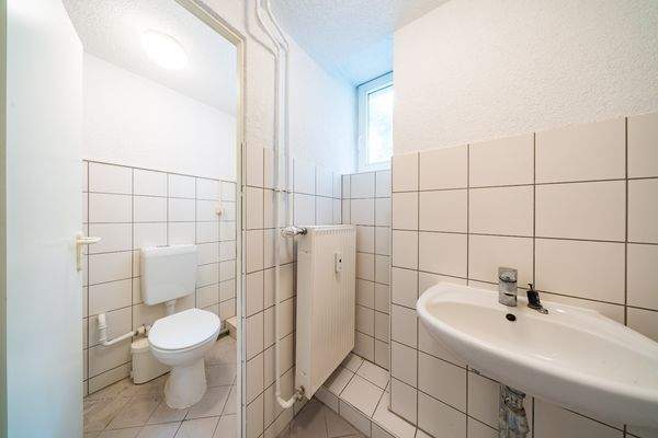 WC Gewerbefläche im Souterrain