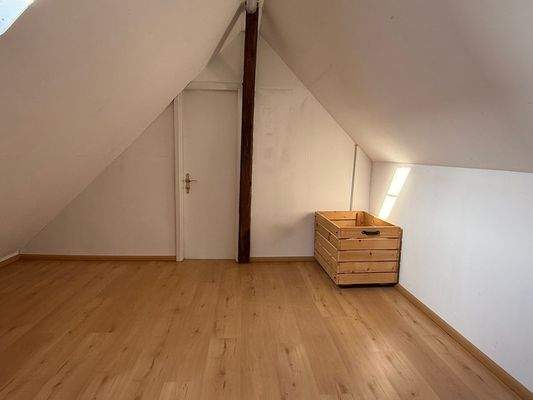 Durchgangszimmer Altbau