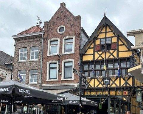 Restaurants und Cafés am Marktplatz Sittard