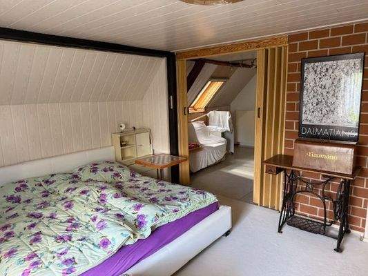Schlafzimmer im DG