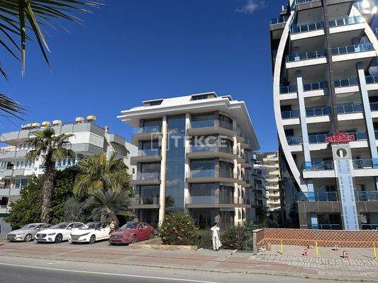 Sea and City-View Flats in a Project in Alanya Mahmutlar
