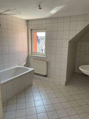 Badezimmer mit Badewanne