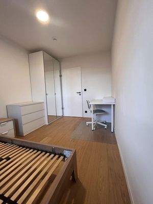 Kinderzimmer vom Fenster aus