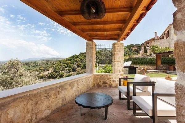 Kreta, Maroulas: Einzigartiges Steinhaus mit atemberaubendem Meerblick zu verkaufen