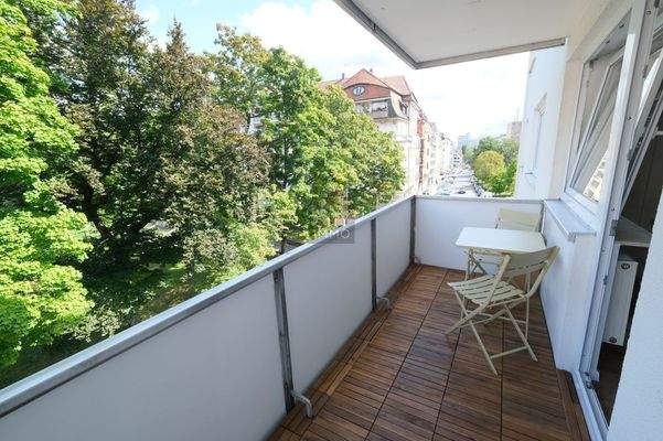 Balkon mit Burgblick