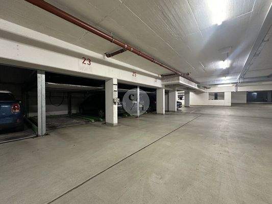 Tiefgaragenstellplatz