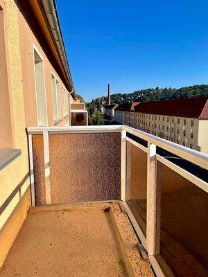 59-4-32 Balkon mit Ausblick.jpg