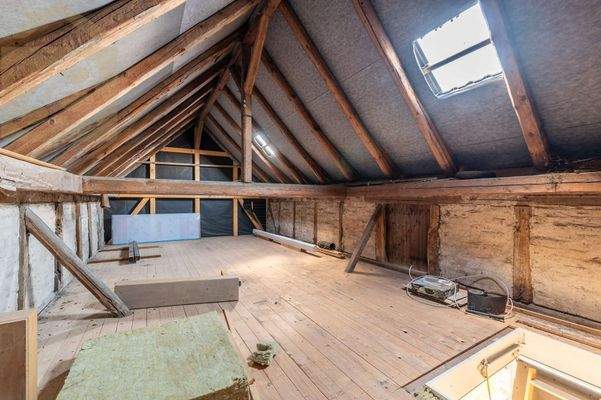 Nebengebäude Dachboden