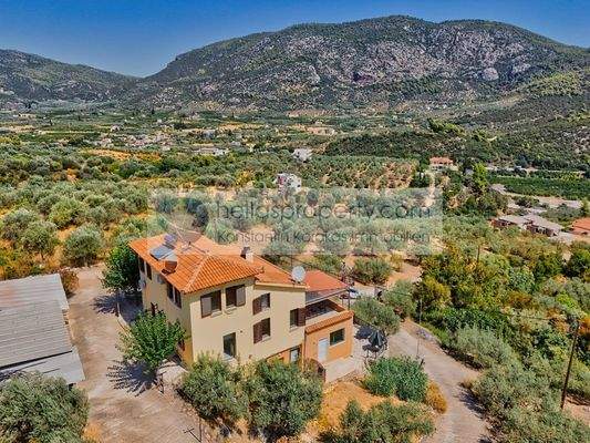 5c385400f3bc4893b5eefe68c4d01059-original