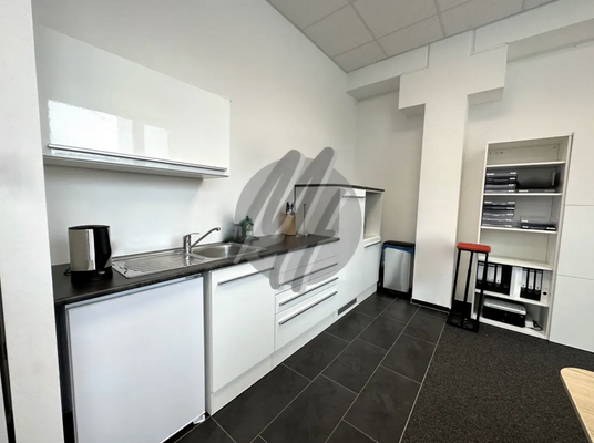 INFOS UNTER: 06171-586000