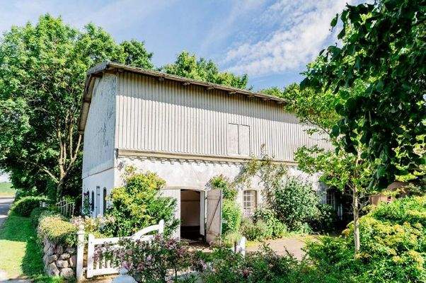 5 Nebengebäude Straßenseite