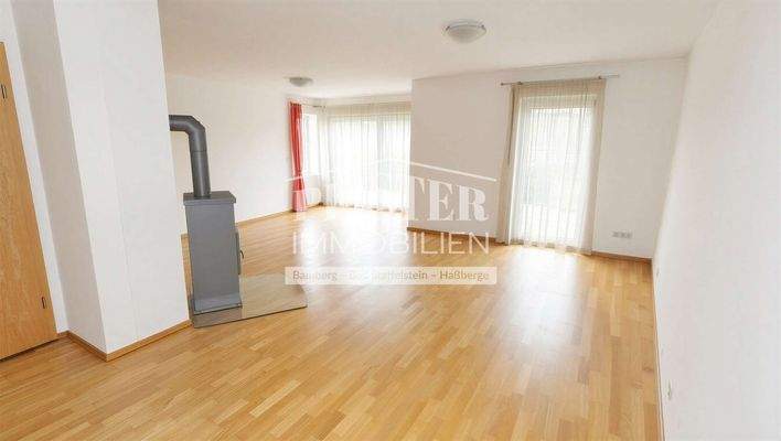 Wohn-Essbereich - KI generiert