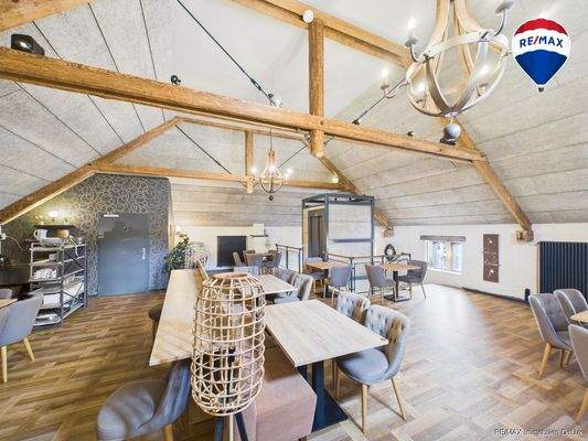 RE/MAX Immobilien DeLux Kelterhaus Gaststätte am Schloss Ayl